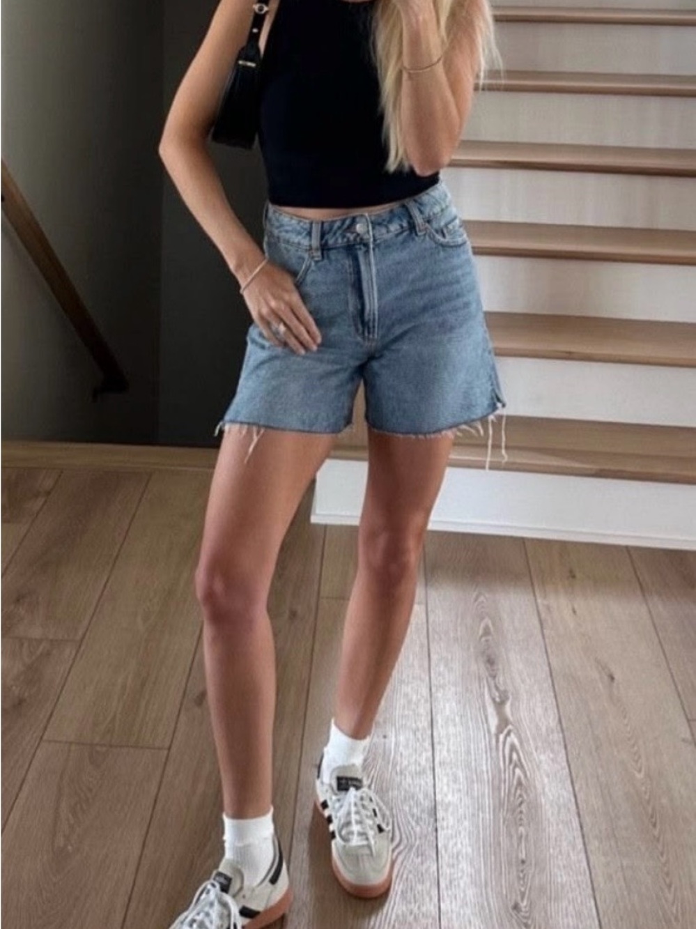 High waisted mom shorts from Levi’s, w29